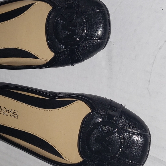 MK -Michael Kors Lillie Ballerina flats size 5 M - Picture 3 of 7